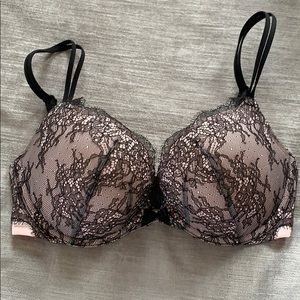 Victoria’s Secret very sexy push up bra